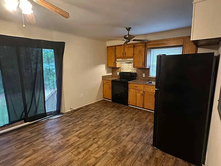 117 Loispaul Cir — Photo 4
