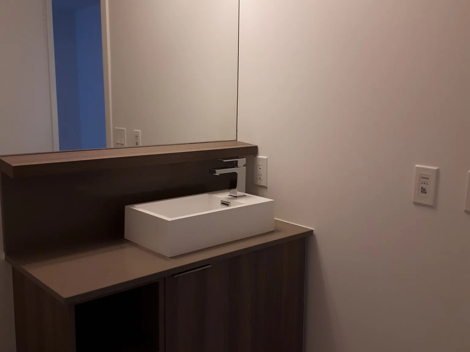 Axis Condo — Photo 4