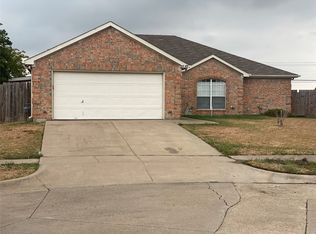 2133 Post Wood Ln, Arlington, TX 76018