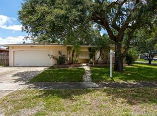 1501 N 73rd Ter, Hollywood, FL 33024