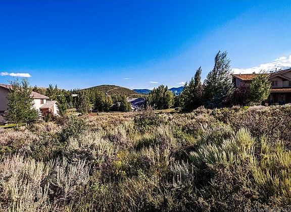 5th image of 3097 Fairway Hills Ct