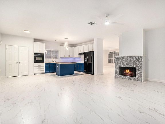 5th image of 3811 Misty Falls Ln