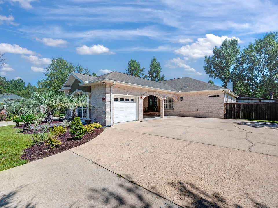 106 Golf Course Dr, Crestview, FL 32536 MLS 936500 Zillow