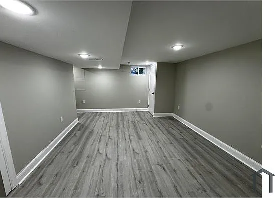4332 Newport Ave — Photo 9