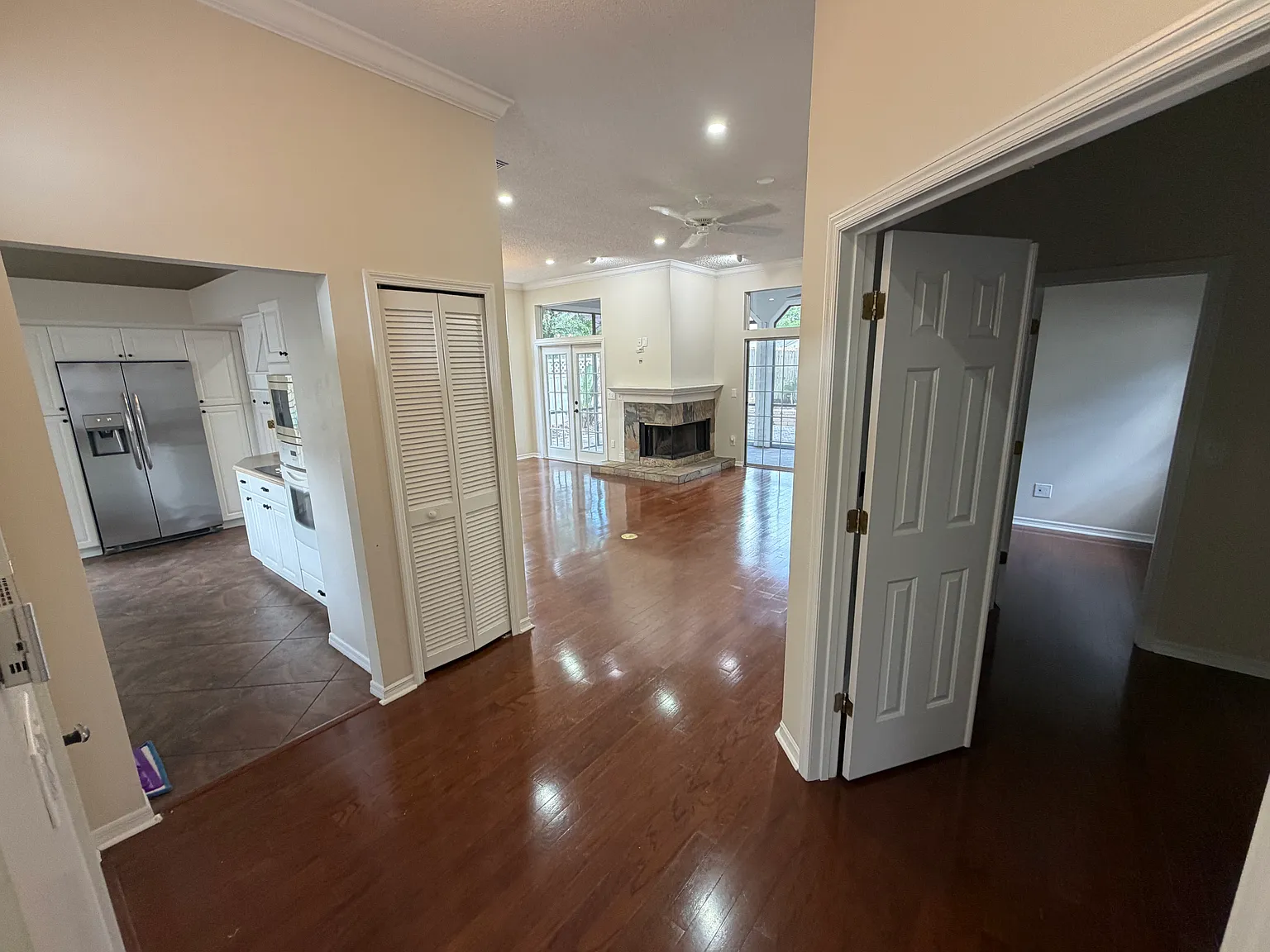 3 bed, 1448 sqft, $2,800 — Photo 4