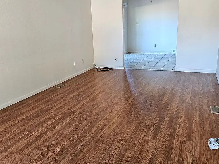 47 Douglas Ln — Photo 2