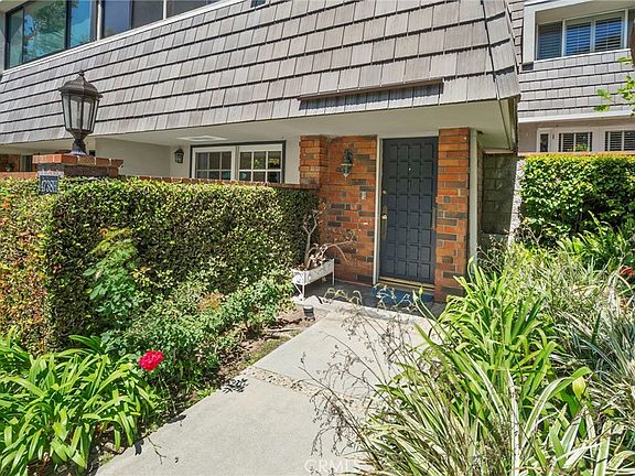 2nd image of 4738 S La Villa Marina Unit H