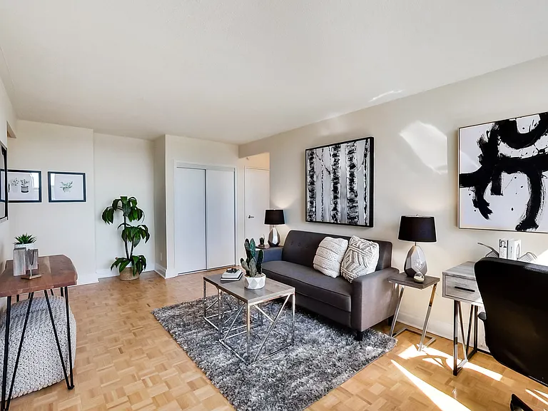 101 Cosburn Ave #104 — Photo 49