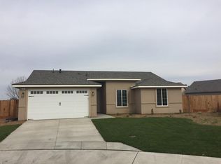 711 Crowe Ct, Dos Palos, CA 93620