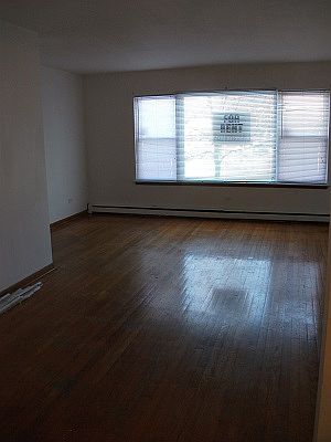 5th image of 7925 W Belmont Ave #1