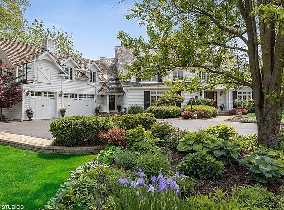 2nd image of 732 Thomas Ct