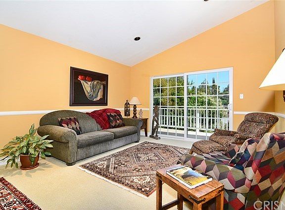 3rd image of 5318 Tendilla Ave