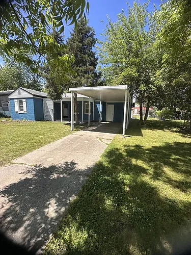 2233 A St NE Photo 1