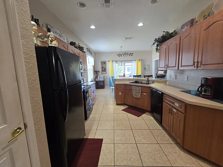 219 Cloverdale Rd — Photo 11