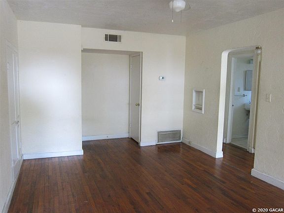 2nd image of 311 SE 8th St #2