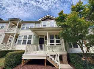 513 Village Loop Dr, Apex, NC 27502