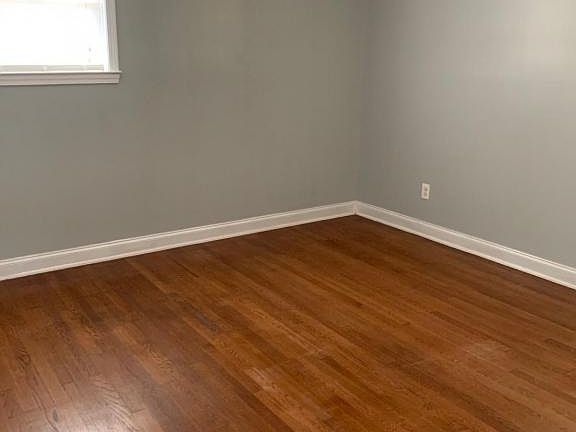 5th image of 8451 Meadowbrook Dr