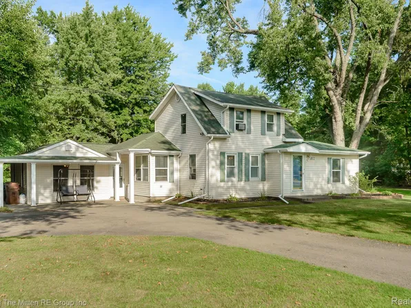 18571 Savage Rd, Belleville, MI 48111