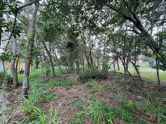 4th image of 310 S Lotela Avenue