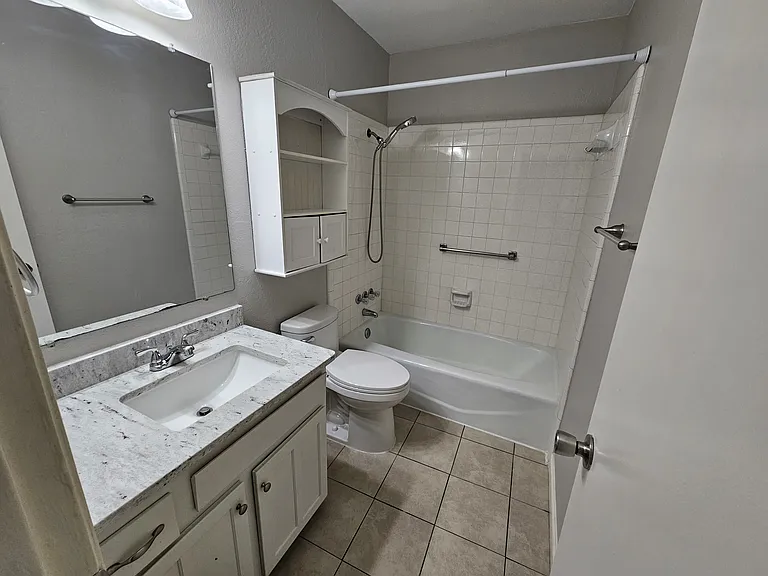 3607 Biscay Dr — Photo 9