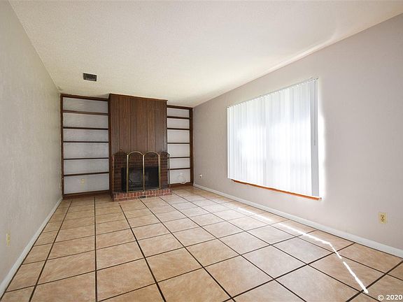 5th image of 2807 NW 54th Ave