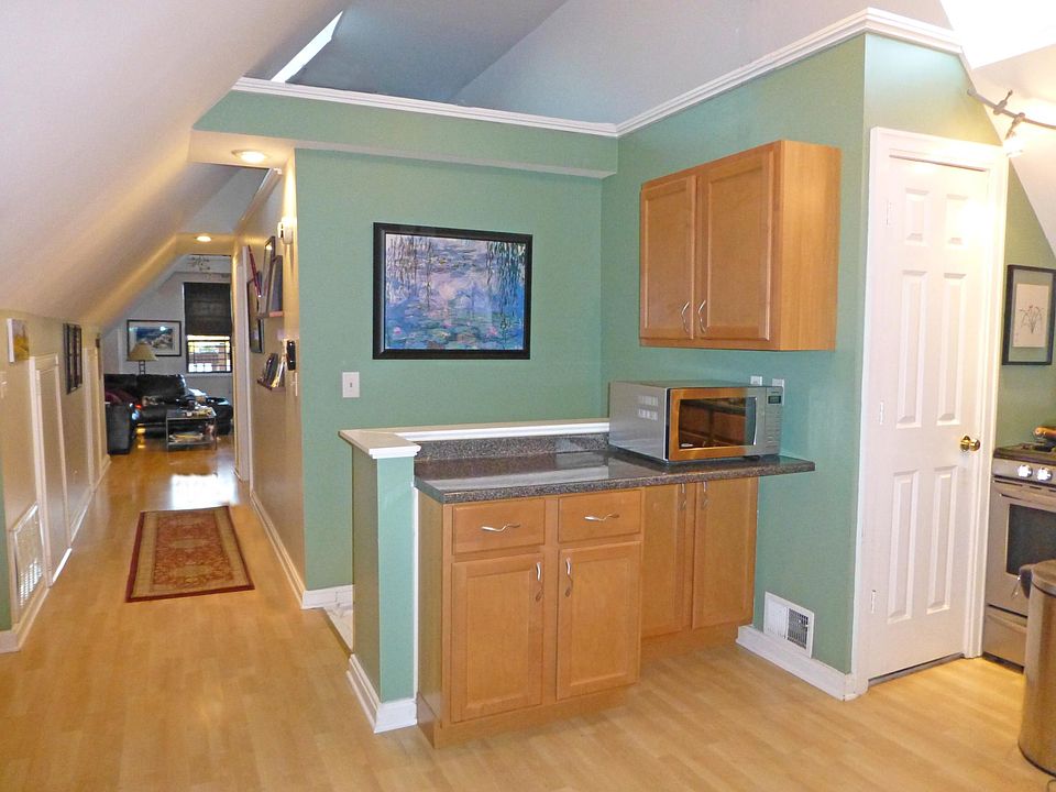 kitchen towards hallway and 2nd bedroom