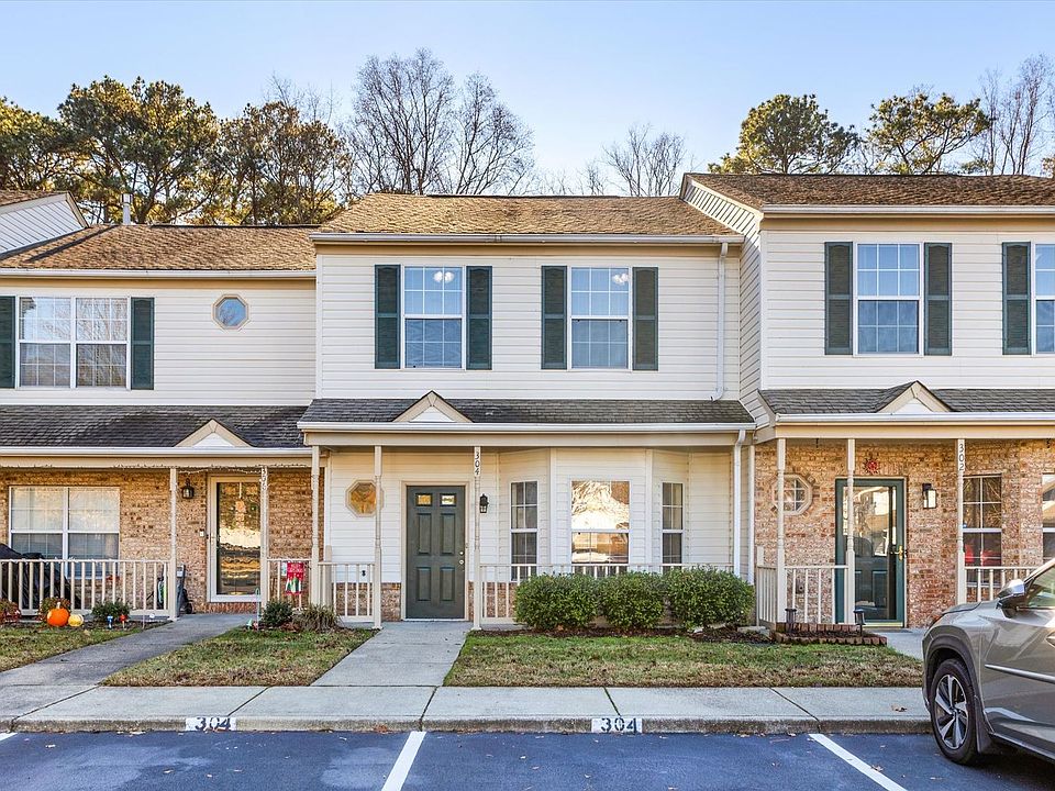1st image of 304 Crescent Ct