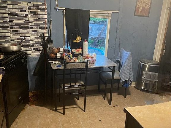 5th image of 19 Martha St