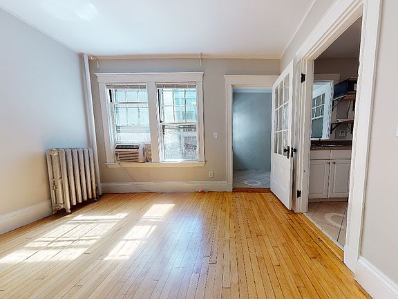 2nd image of 11-13 Story St #3