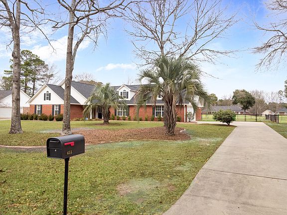 2nd image of 655 Torrey Pines Dr