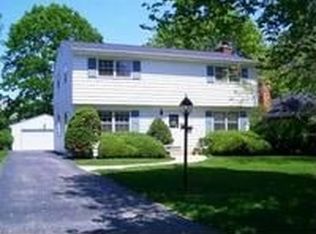 1617 Wakeman Ave, Wheaton, IL 60187