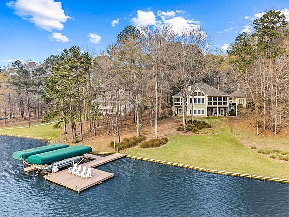 2nd image of 1030 Saint Andrews Ct