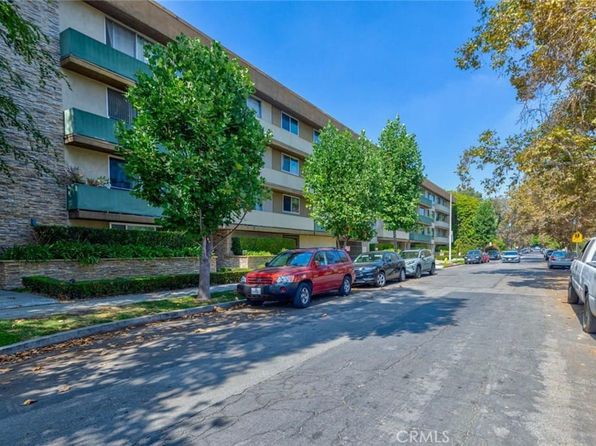 525 N Sycamore Ave APT 326