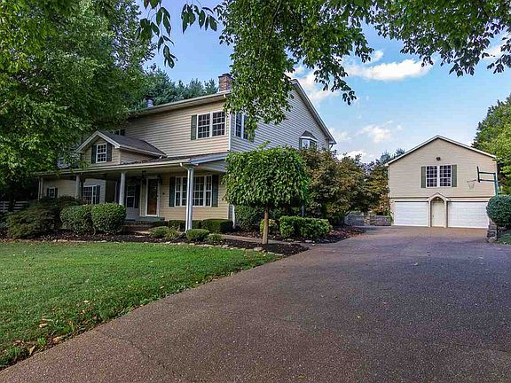 5th image of 2386 Cherokee Dr