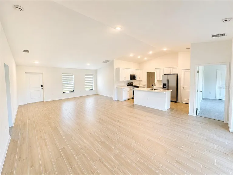 93 Presque Isle Dr — Photo 11