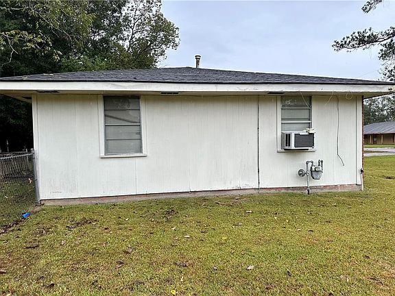 2nd image of 1005 Cora Williams Rd