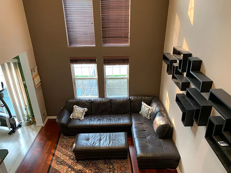 304 Harvest Ln — Photo 7