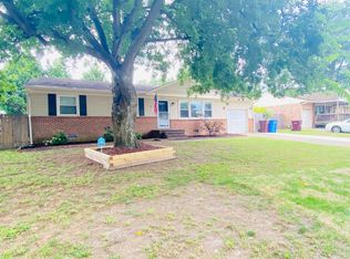 341 Gracie Rd, Chesapeake, VA 23325