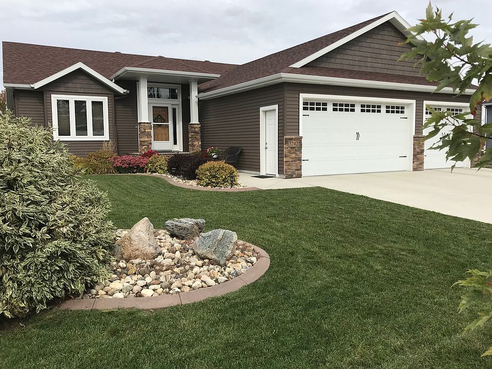 1st image of 3242 4th Ave N
