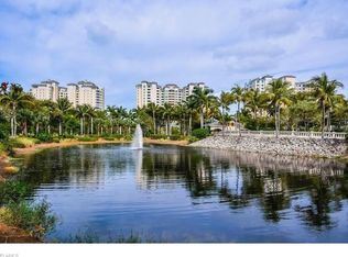 300 Dunes Blvd APT 607, Naples, FL 34108