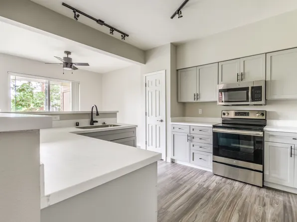 Evans Creek at Woodbridge