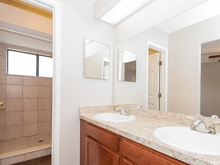 3413 Deerfield Pointe Dr — Photo 11