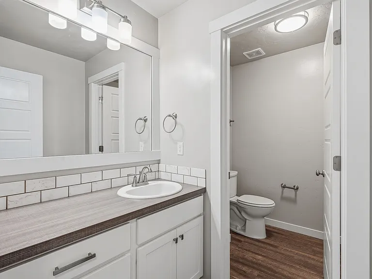 949 N Synergy Ln — Photo 13