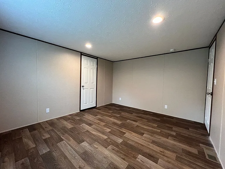5012 Bullock Ct — Photo 18