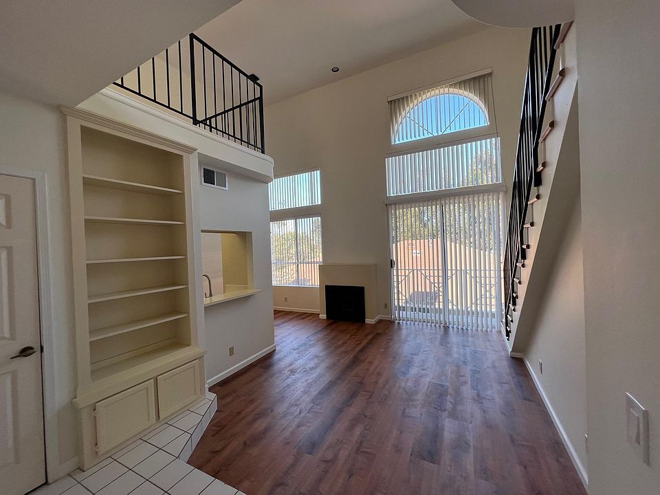 Living, bar, dining, fireplace