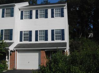 409 Crosswinds Dr, Lititz, PA 17543