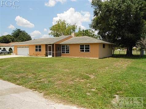 3rd image of 110 Little Grove Ln