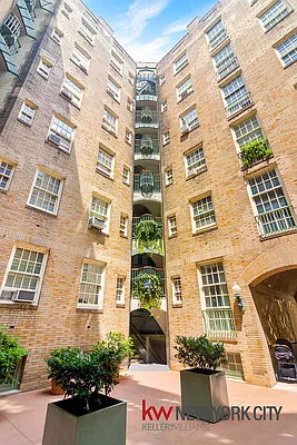 Rented by Keller Williams NYC | media 18