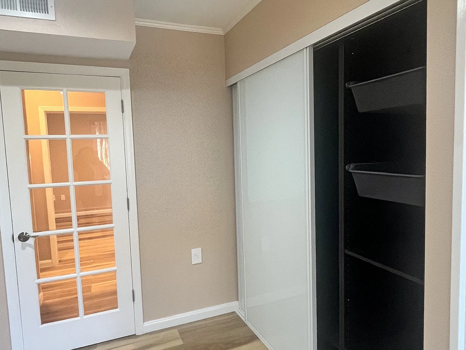 1 bedroom Rental by Lake Merced — Photo 4