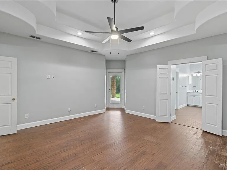 2510 May Ave — Photo 12